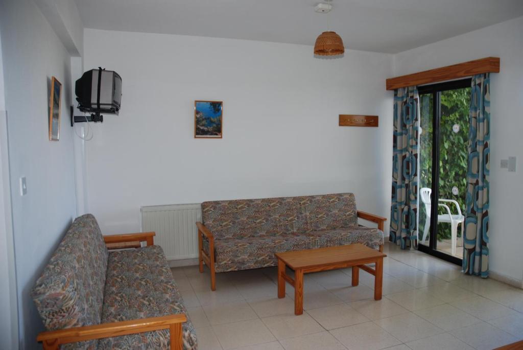 Chrysafinia Hotel Apartments Polis Room photo
